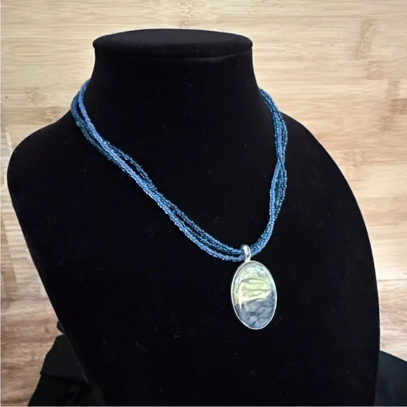 Kenneth Cole multi strand blue bead necklace with watercolor ombre pendant - Picture 2 of 7